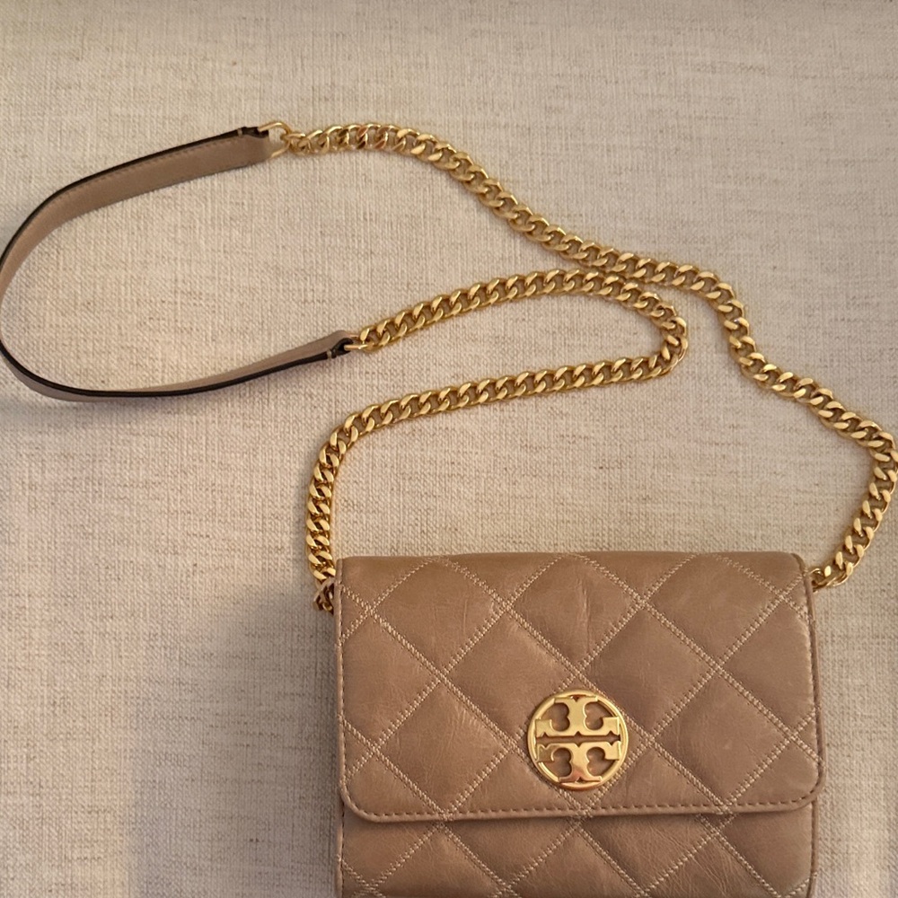 Tory Burch Beige Quilted Crossbody Bag with Gold Chain